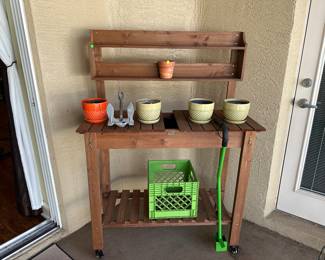 
Gardening table