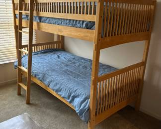 Twin Bunk Beds 