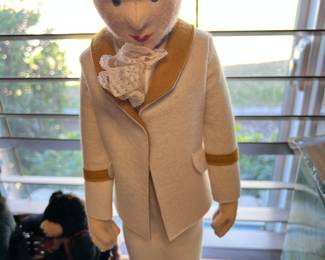 BETTER LOOK AT STEIFF TENNISLADY BETTY