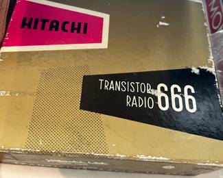 VINTAGE TRANSISTOR RADIO