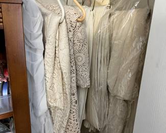 LACE TABLECLOTHS, DRAPERIES