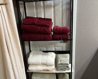 BATH LINENS HAVE BEEN SOLD.  SHELF AVAILABLE FOR SATURDAY PURCHASE