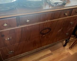 ANTIQUE BUFFET/DRESSER W/MIRROR