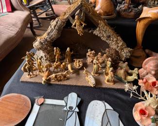 Nativity cache from Italy