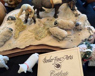 Border fine arts sculpture