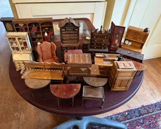 Dollhouse furniture