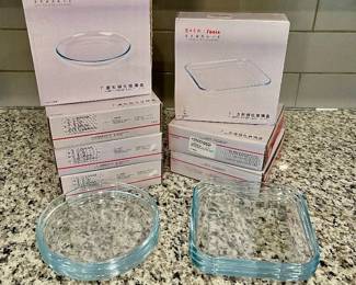 Lot 027-KIT: Glass Pie and Salad Plates