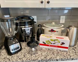 Lot 024-KIT: A Bevy of Small Kitchen Appliances