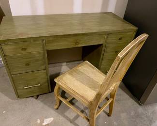 Lot 031-GAR: MC Desk and Chair