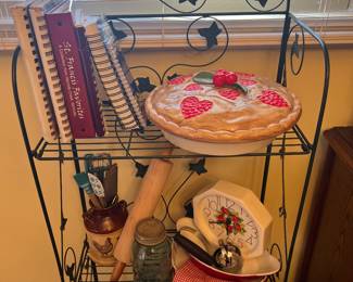 Pie keeper 
Cookbooks 
Wall clock etc