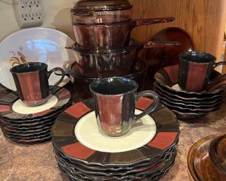 Set dishes 