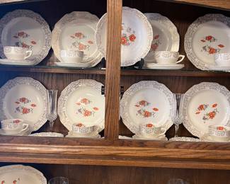 Set Sabin Poppies & Violets dishes 