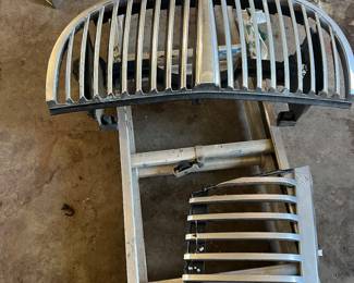 Crome grille Lincoln town car