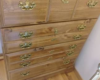 Nice chest of drawers mattress dresser