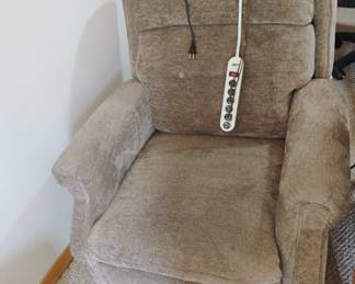 Electric reclining chair