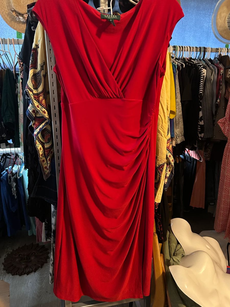 For more items and pictures, go to https://www.estatesales.net/GA/Atlanta/30311/4379205