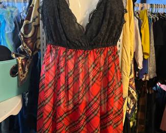 For more items and pictures, go to https://www.estatesales.net/GA/Atlanta/30311/4379205