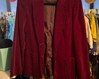 For more items and pictures, go to https://www.estatesales.net/GA/Atlanta/30311/4379205