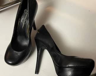 For more items and pictures, go to https://www.estatesales.net/GA/Atlanta/30311/4379205