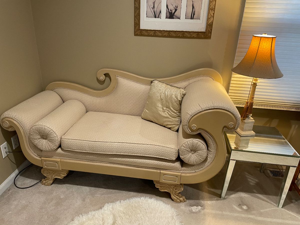 1950’s Regency Biedermeier Style Lions Claw Foot Recamier Roll-Arm Chaise. 