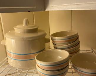 Vintage McCoy stoneware. Rare pattern. 