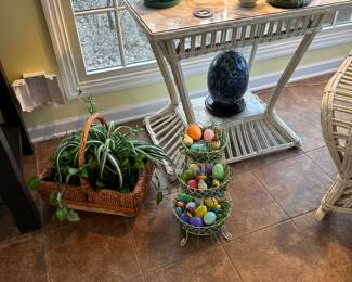 Circa 1920 wicker table 