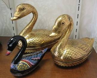 Vintage Goose/Swan Decorative Lacquer Trinket Box