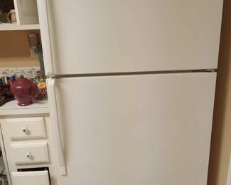 Whirlpool refrigerator 