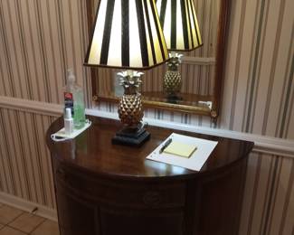 Entry barrel console