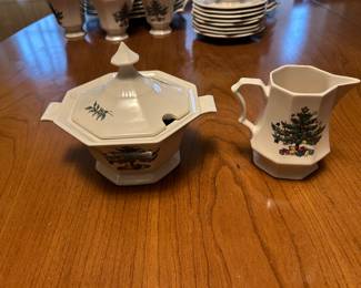 NIKKO Christmas Sugar and Creamer