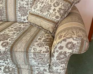 51 DecorRest Marston Cafe Collage Upholstery Detailmin