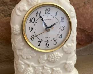 51 Ingraham Grape Vine Mantle Clockmin