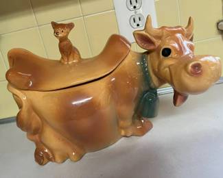 51 Vintage Brush McCoy Elsie The Cow Cookie Jarmin