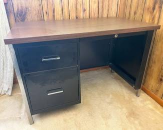 51 Compact Metal Deskmin