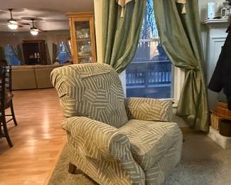 chair/furniture