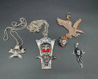 Lot - 81
Halloween & Gothic Costume Jewelry