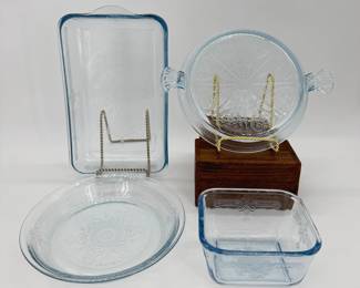 Lot - 41
Fire King Philbe Sapphire Blue Glass Quartet