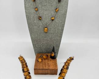 Lot - 59
Vintage Hand Crafted Tiger's Eye Jewelry - Necklace, Bracelets, Earrings & Ring