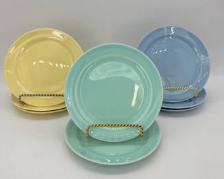 Lot - 9
Lu-Ray Pastels - (8) Bread & Butter Plates