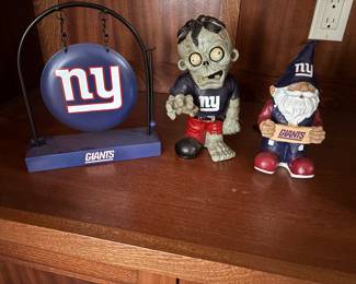 NY Giants fan decor