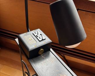 Metal lamp with additional charging