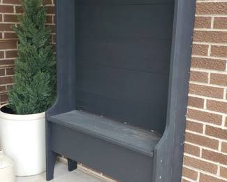 Very nice high-back bench. Has a lift up seat with storage