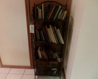 5x7 picture frames and metal garden shelf