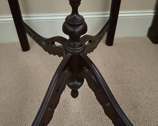 base of the rail side table