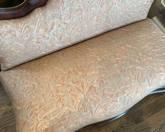 another close up photo of the bench