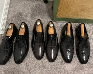 Large selection like new Florsheim & Cabelas shoes