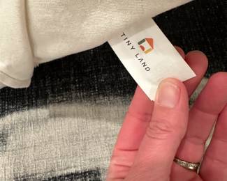 C32 - $35. Tiny Land Play Teepee in excellent condition. 