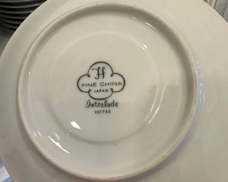C77 - $75. Fine China Japan "Interlude". 1 Large Platter. 8 dinner plates, 8 salad bowls, 10 cups, 8 saucers, 8 small bowls, 8 dessert bowls, sugar & creamer, 1 large serving bowl. 