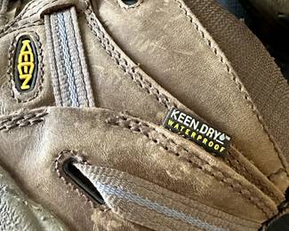 C54 - $35. Women's size 7.5 Keen Boots. 