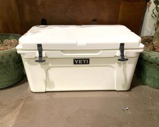 Yeti Tundra 45 Cooler